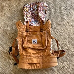 Ergobaby ERGO Carrier in Desert Bloom